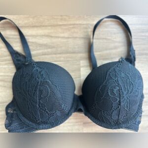 Victoria Secret black lace push up size 36B